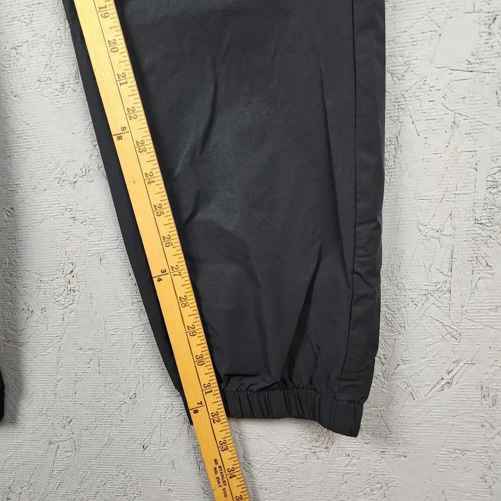 Banana Republic brand banana
